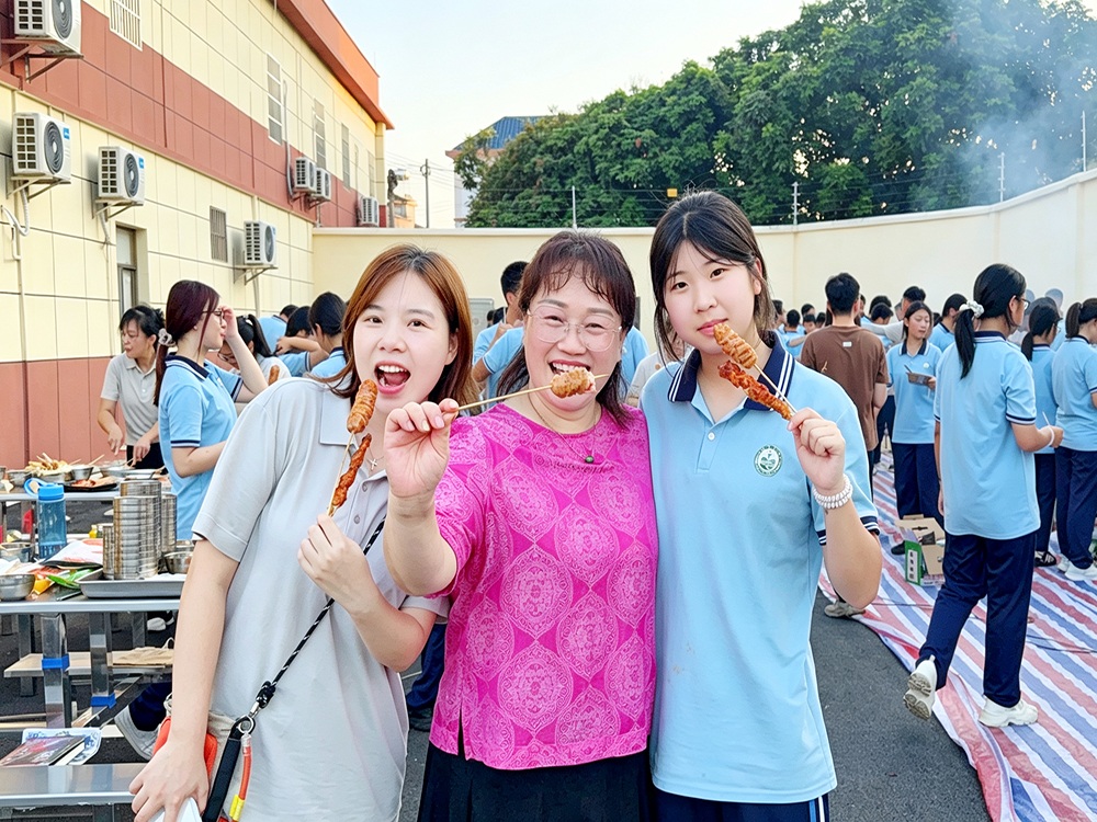毕节正规教育孩子不听话学校联系电话